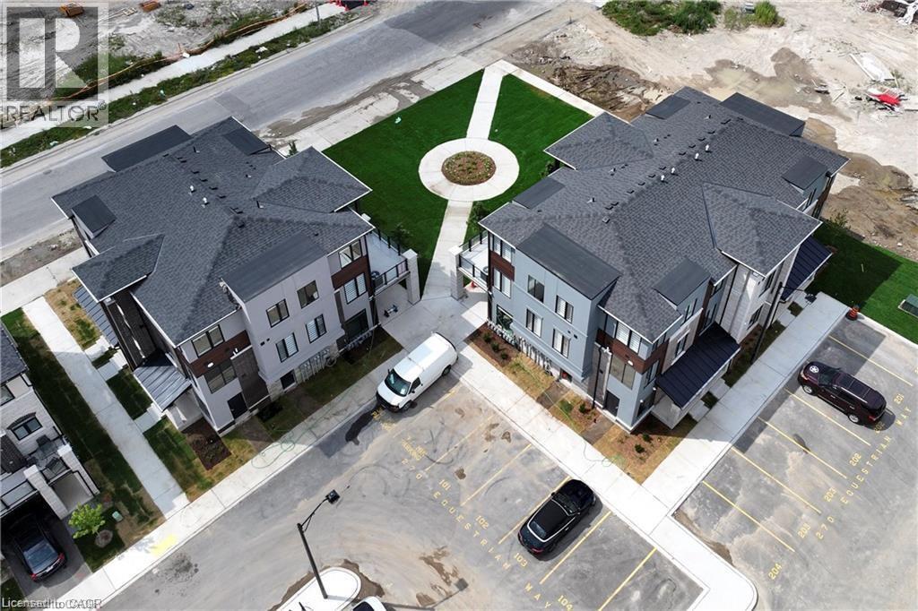 Photo - 270 Equestrian Way