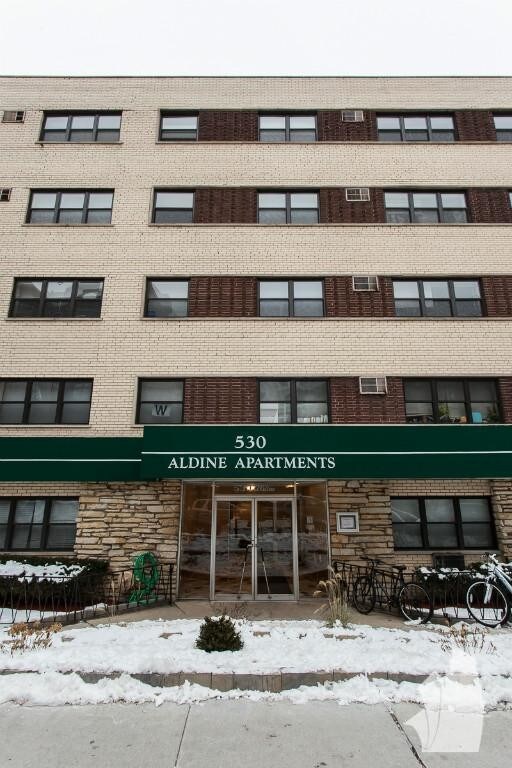 Photo - 530 W Aldine Ave Unit 214