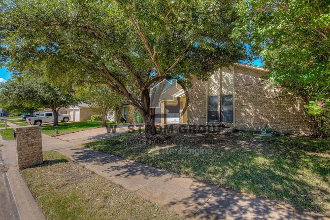 Photo - 6637 Fair Oaks Dr