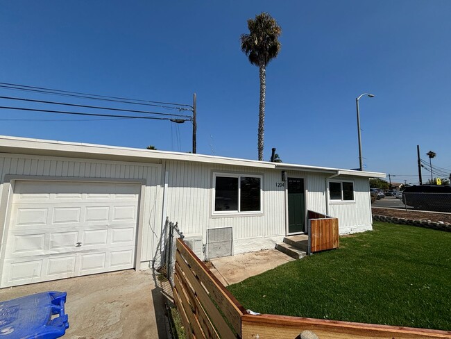 Beautiful 2 bedrooms duplex in Imperial Beach - Beautiful 2 bedrooms duplex in Imperial Beach Casa