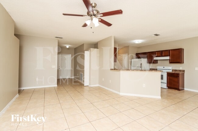 Photo - 133 Dahl Ave