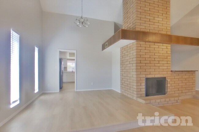 Photo - 3629 W Kelton Ln