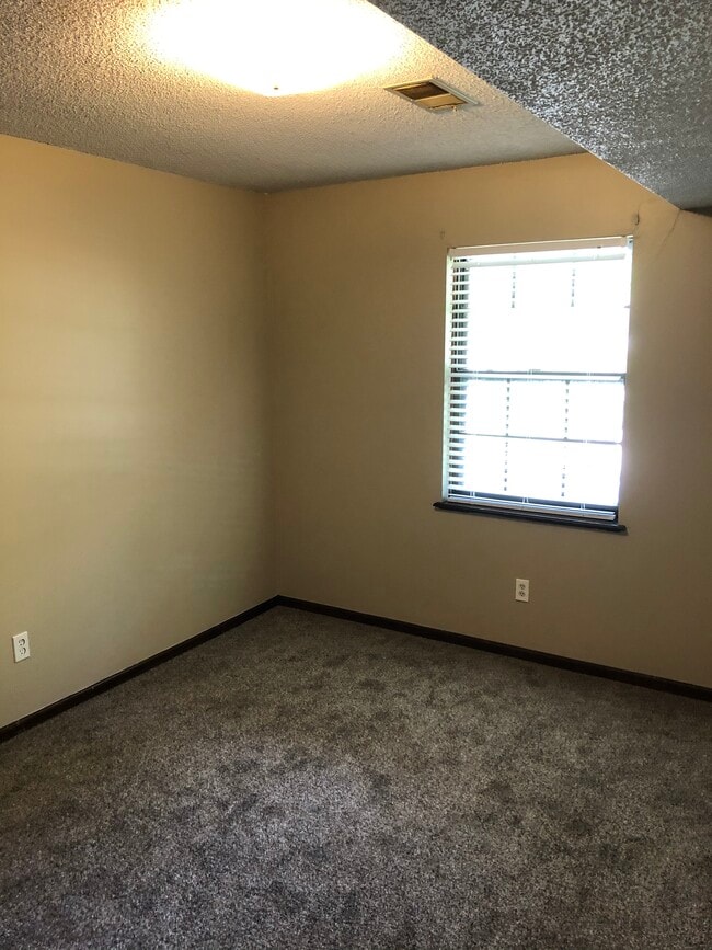 Photo - Blue Springs Quad