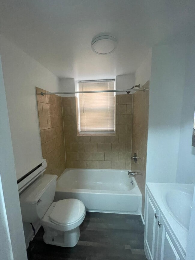 Photo - Q Wayne Gardens