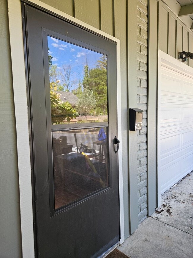 1 Bedroom 1 Bathroom attached apartment wi... - 1 Bedroom 1 Bathroom attached apartment wi...