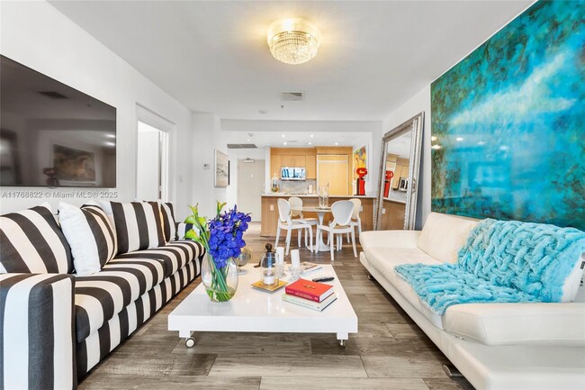 Building Photo - 10275 Collins Ave Unit 116 Rental