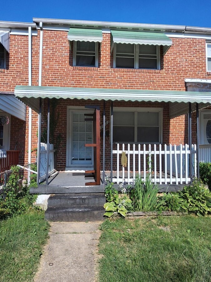 Photo - 4443 Scotia Rd