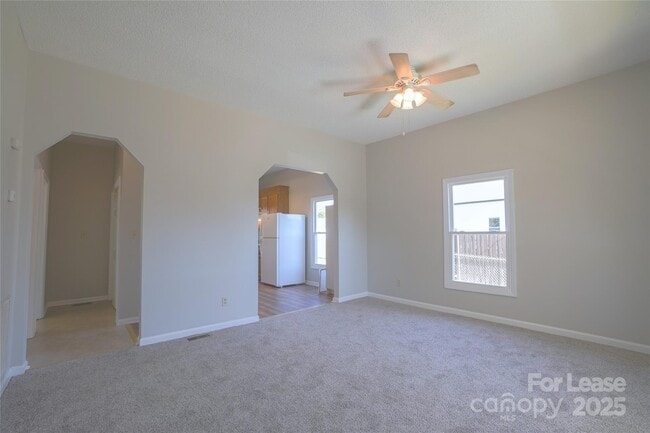 Photo - 107 Ervin St