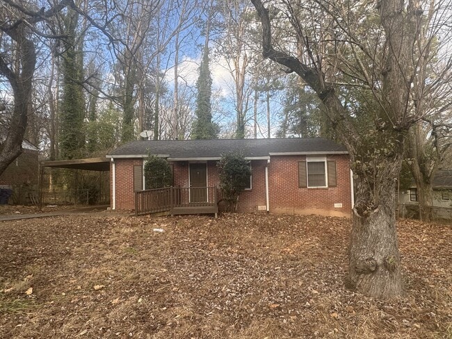 Building Photo - 324 Banberry Dr SE