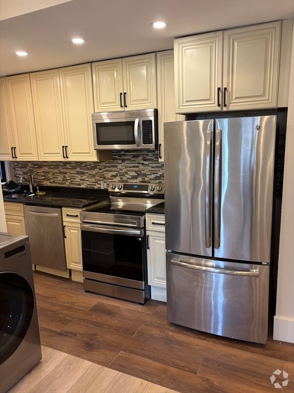 Building Photo - 1672 Beacon St Unit 2A Rental