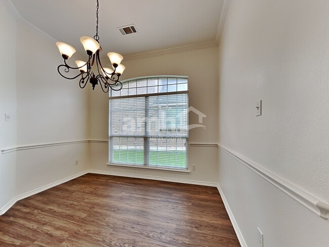 Photo - 6308 Fall River Dr