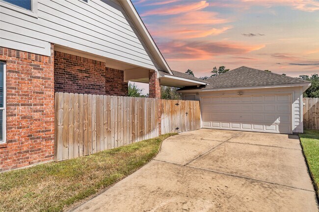 Photo - 17426 Memorial Blossom Dr
