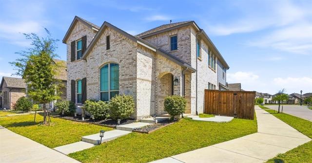 Photo - 12436 Penson St