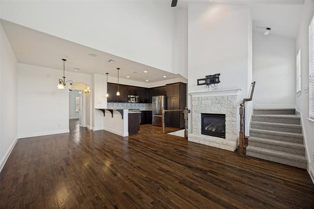 Photo - 7919 Parkwood Blvd