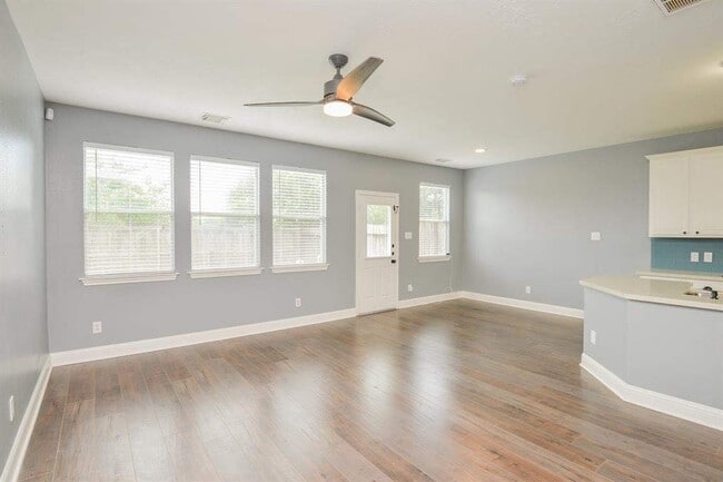 Photo - 8755 Thistlemoor Ln