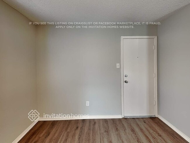 Photo - 1213 Colony St