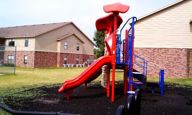 Brookhaven Apartments