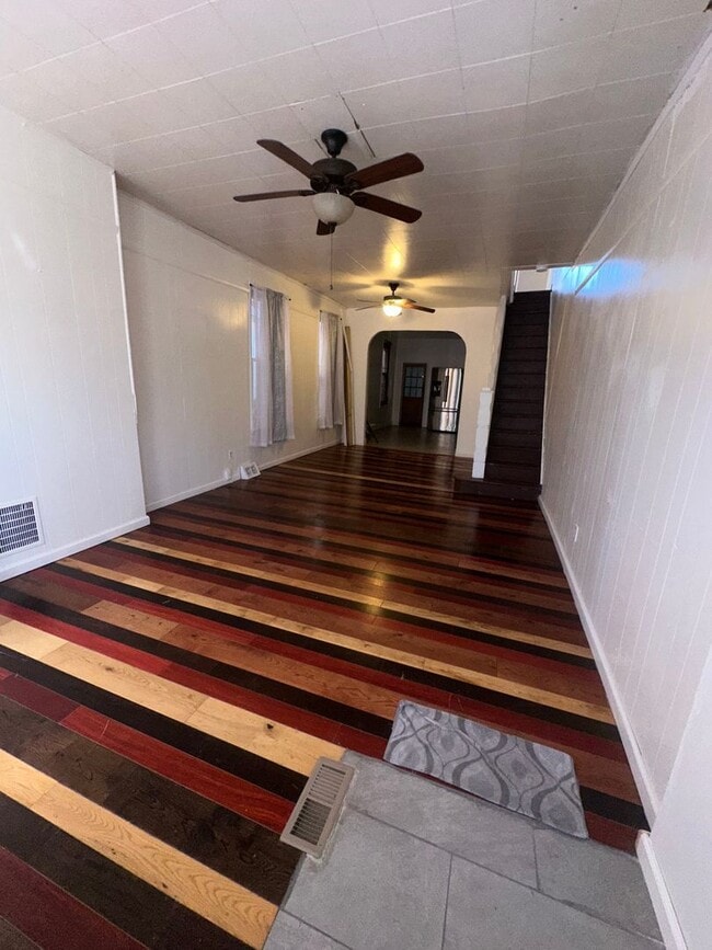 Photo - 2047 E Cambria St