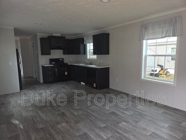 Photo - 635 Kilkenny Dr