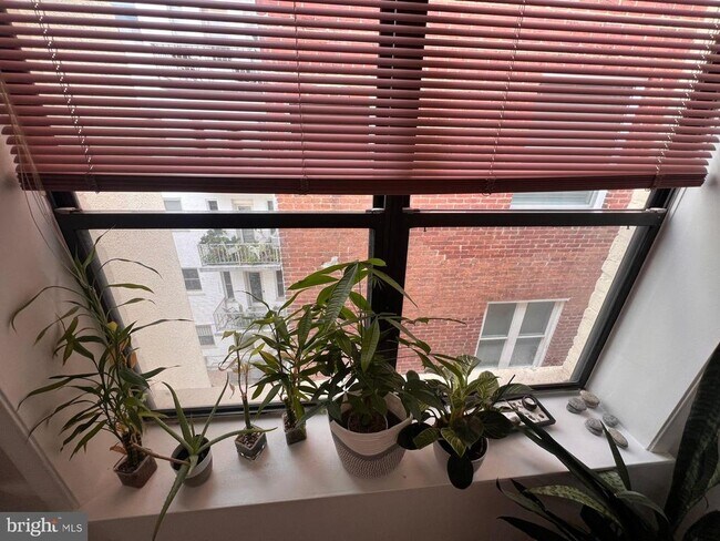 Photo - 2145 California St NW Unit 309