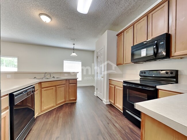 Photo - 9140 Raptor Drive