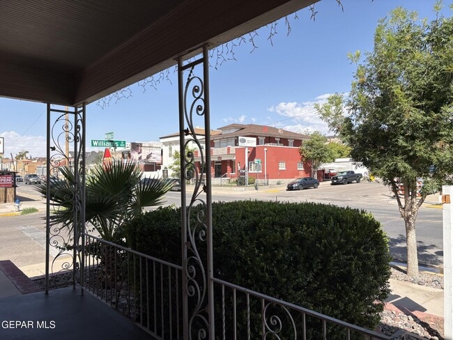 Photo - 1800 Montana Ave