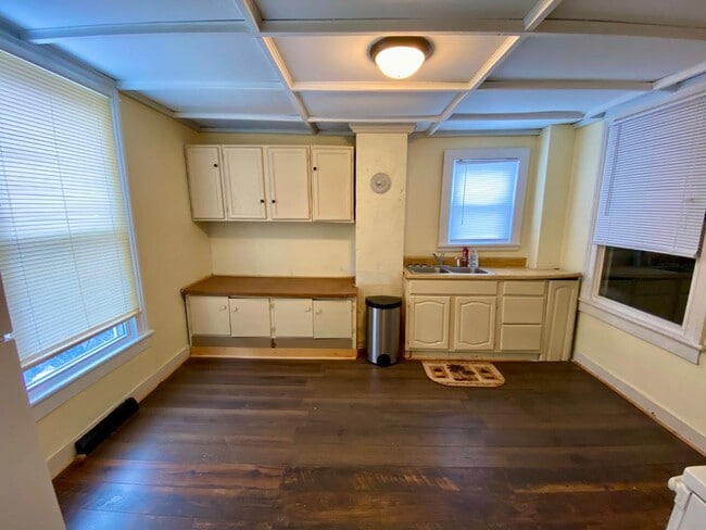 Photo - 1603 Taylor St