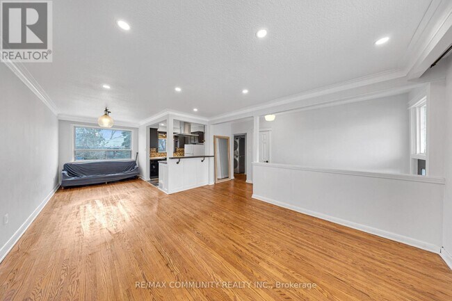 Photo - 29 Greenock Ave