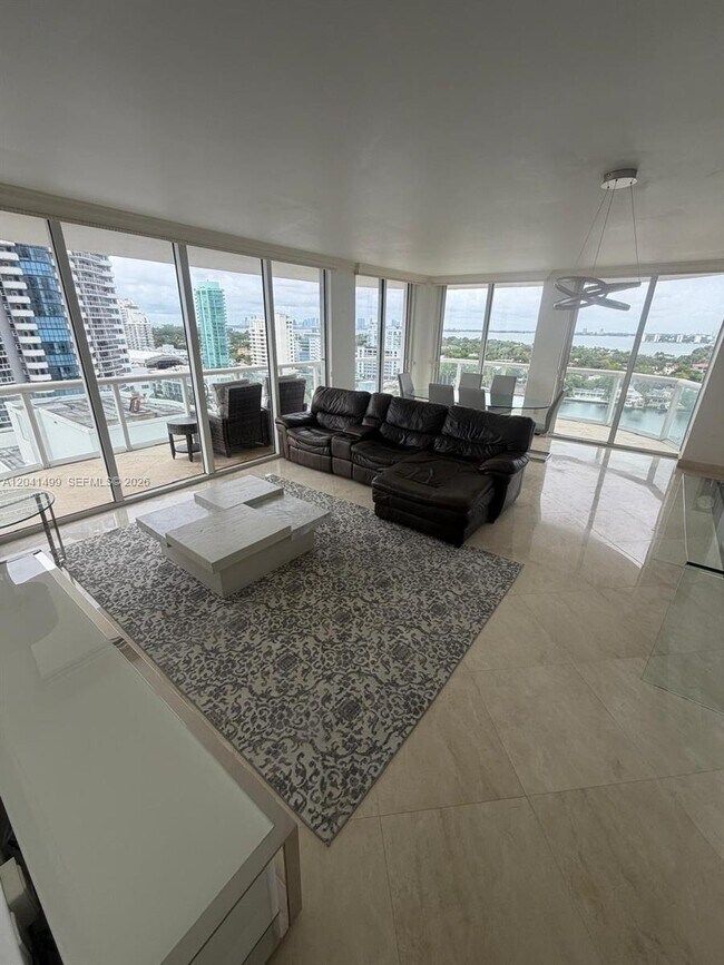 6365 Collins Ave Unidad 1707