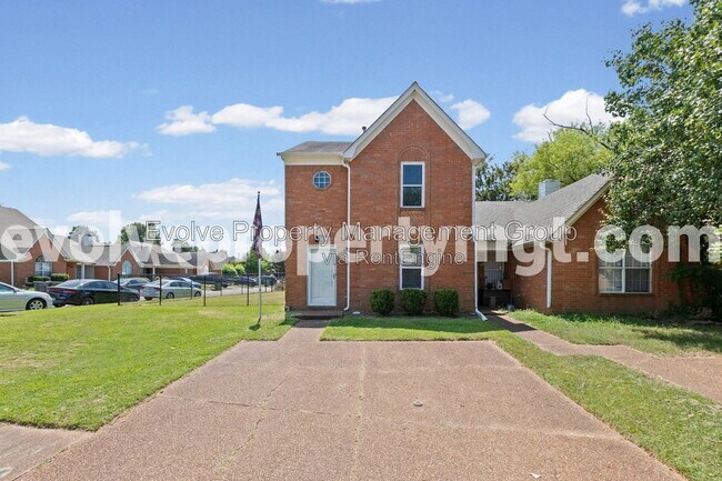 Building Photo - 8363 Creek Front Dr