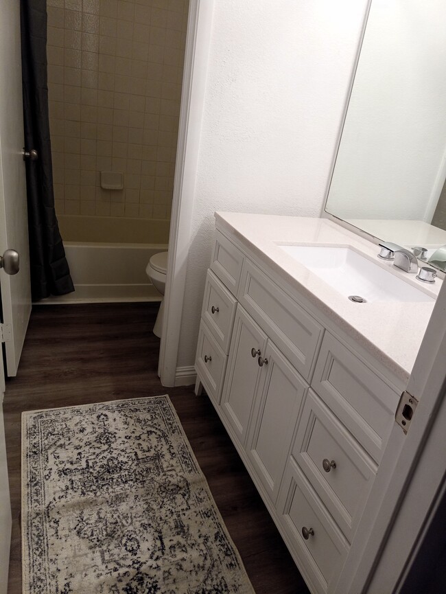 Photo - 5609 Calais Ct