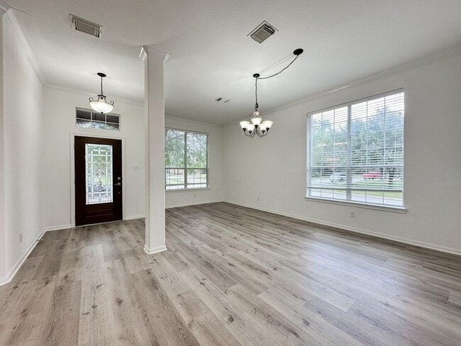 Photo - 73 E Montfair Blvd