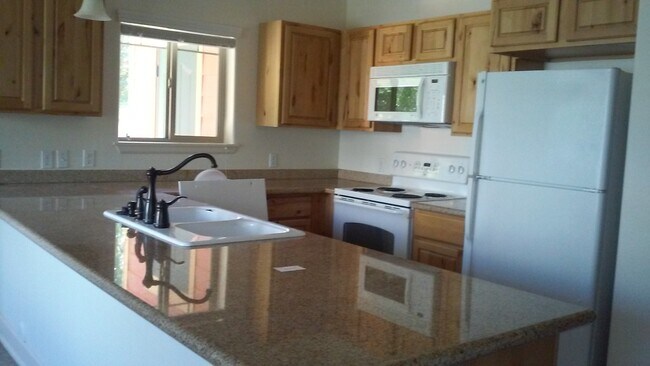 Photo - Beautiful Condo in Pheasent Run Condominiums