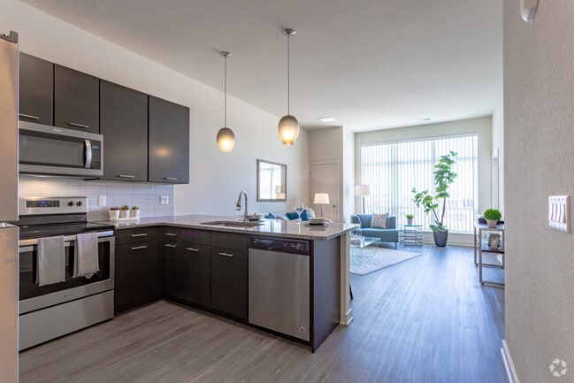 1BR, 1BA