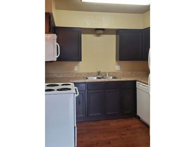 Photo - Z-Forest Hill 2nd Street