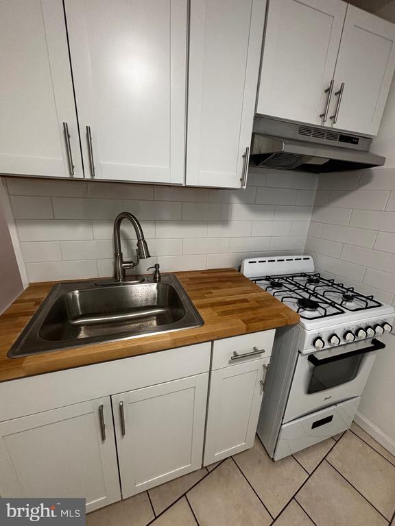 Photo - 2339 Belgrade St