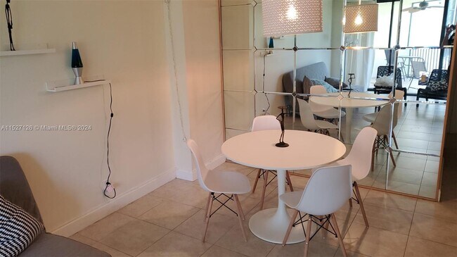 Photo - 20379 W Country Club Dr Unit 135