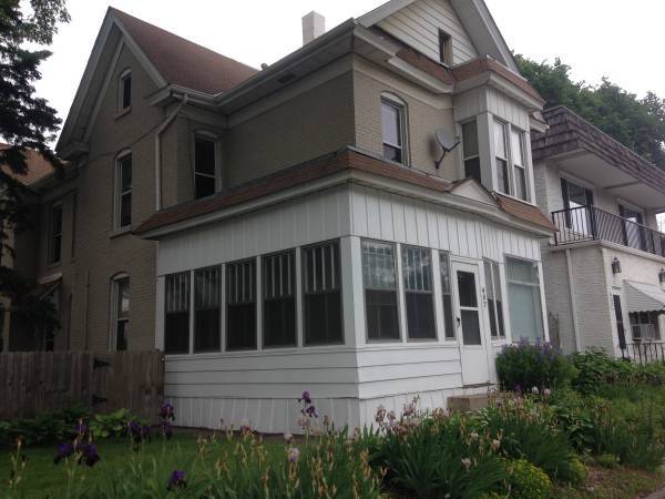 Building Photo - 407 Broadway St NE Unit #1 Rental