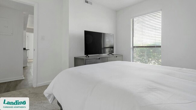 Photo - 2030 Northcliffe Dr Unit 401