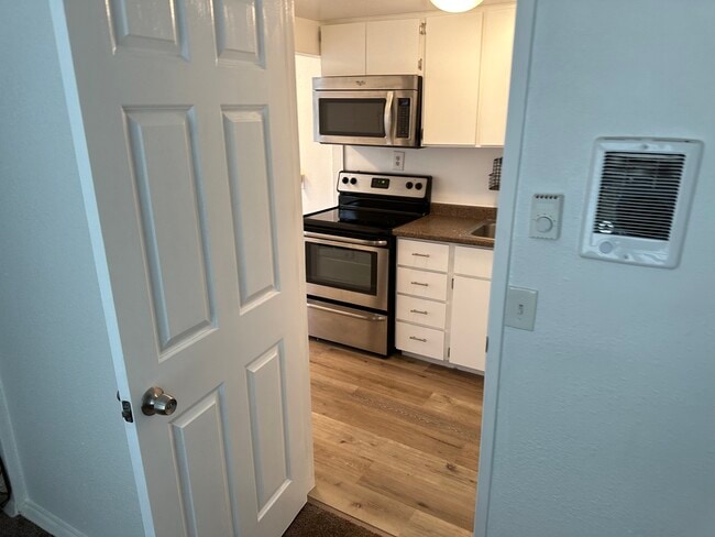 Photo - 8323 SE 62nd Ave