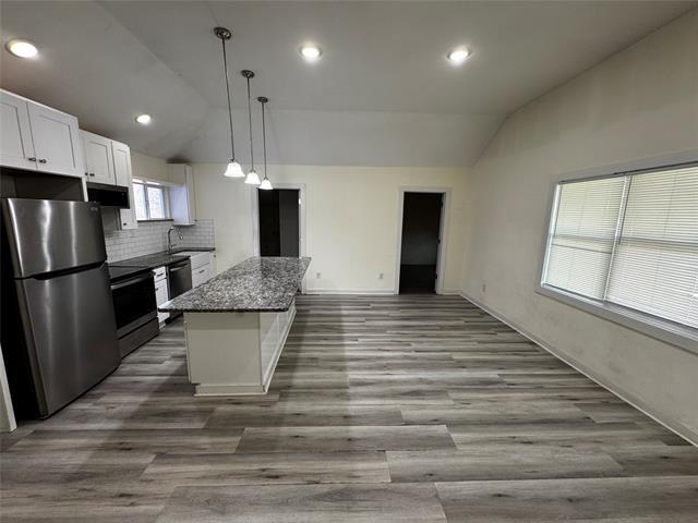 Photo - 4939 Corrigan Ave