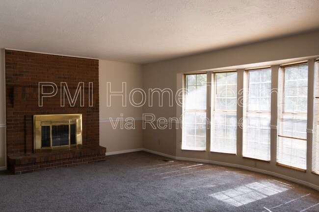 Photo - 5095 Taylor Ave