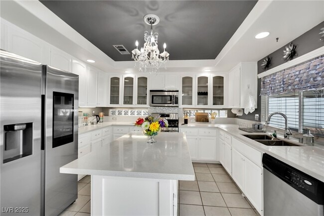 Building Photo - 1860 Autumn Gold Ave