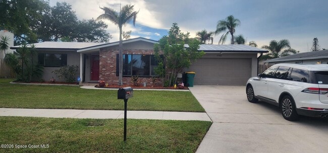 Building Photo - 1795 Bayberry Dr
