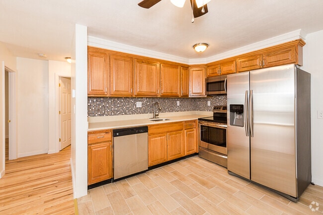 Building Photo - 87 Cedar St Unit 87-10 Rental