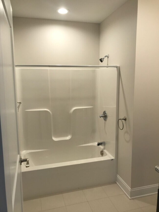 Photo - Stunning 1-Bedroom Apartment in the Heart of Schenectady! Unit 1