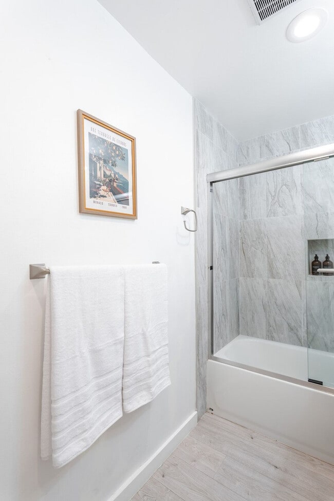 Photo - 2359 Oakwood Dr Unit SI ID1516041P