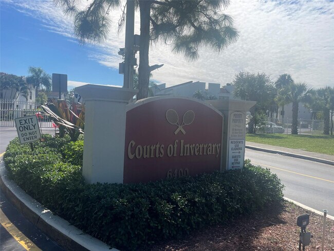 Building Photo - 6548 Racquet Club Dr