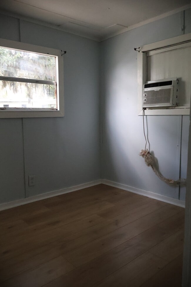 Photo - 149 Alby Loop
