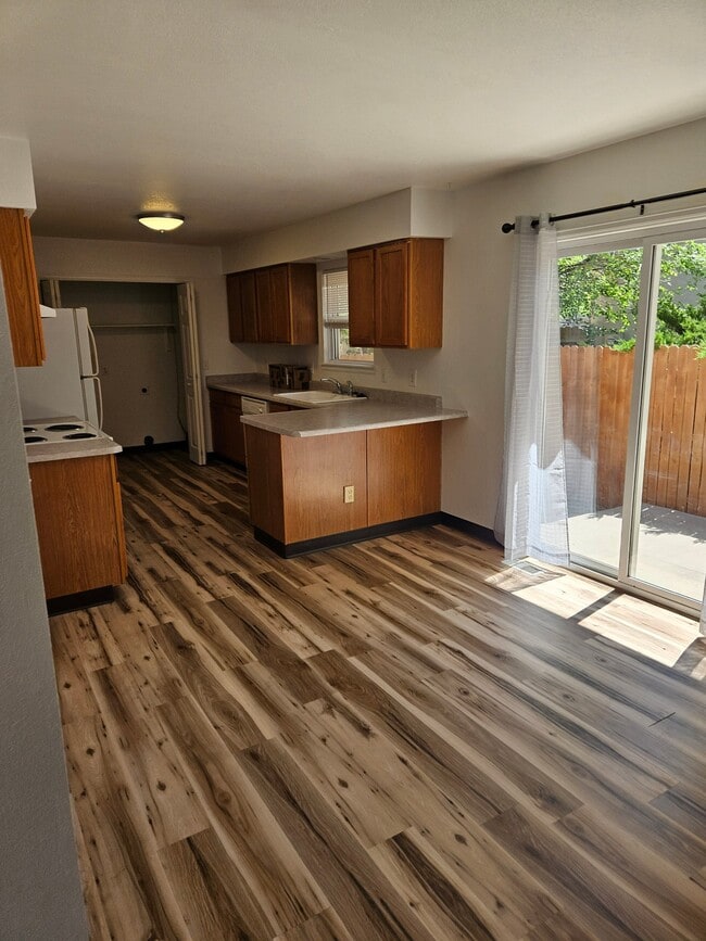 Photo - 359 S Spaulding Ave Unit 359